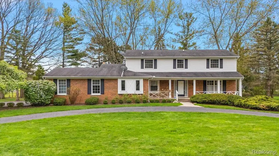 4821 School Bell Lane, Bloomfield, MI 48301 - #2