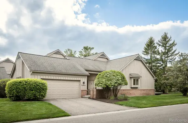 37514 Amber Drive, FarmingtonHills, MI 48331