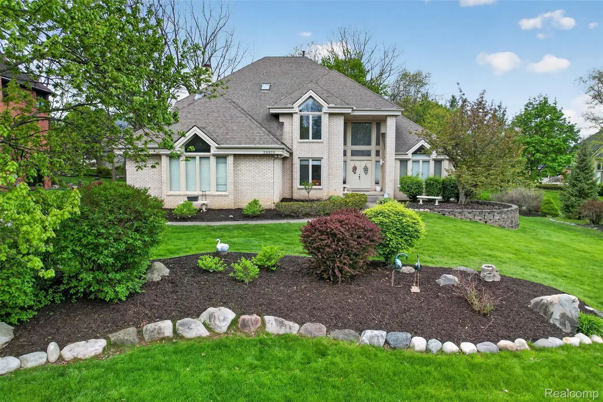 28959 Augusta, Farmington Hills, MI 48331 - #1