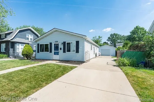 22505 Hanson Court, StClairShores, MI 48080