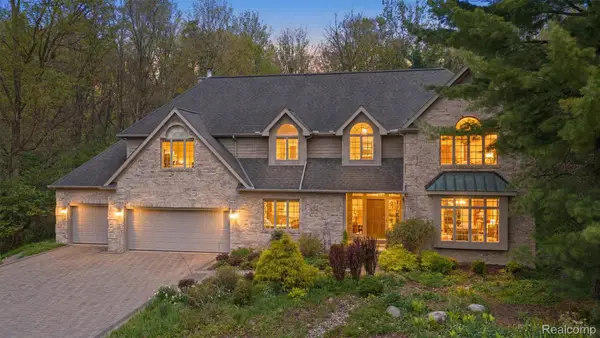 628 Green Road, AnnArbor, MI 48105