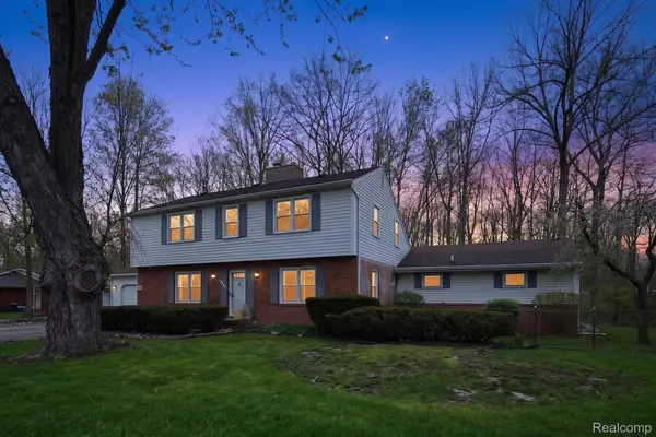 6225 Sierra Pass, Flint, MI 48532