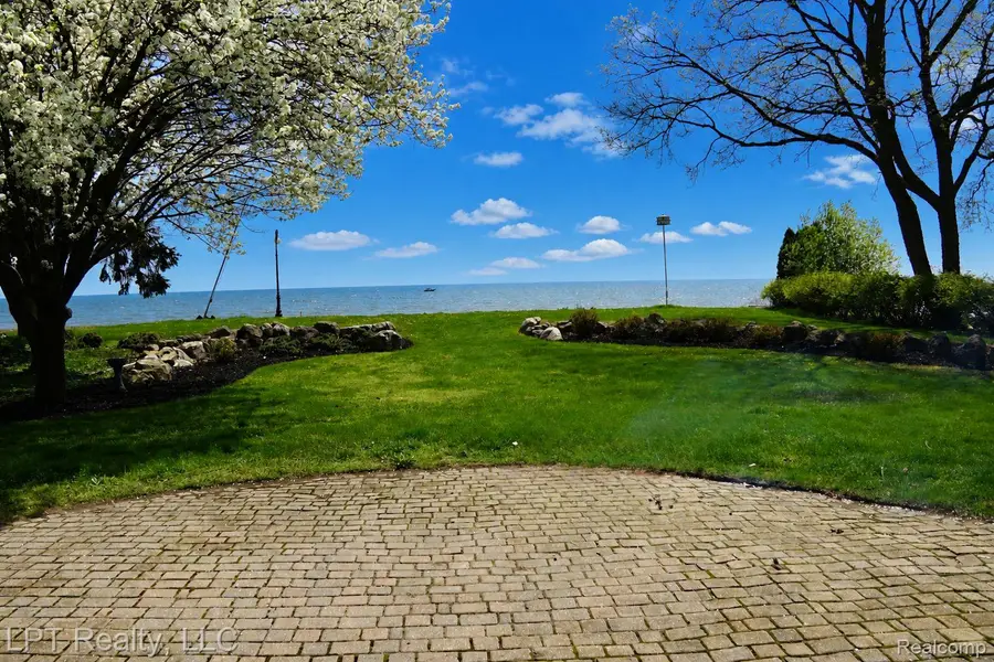 6210 Sterling Drive, Newport, MI 48166 - #3