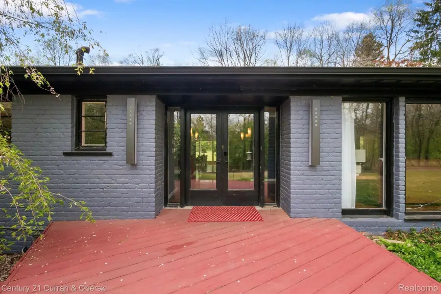 27869 Old Colony Street, Farmington Hills, MI 48334 - #3
