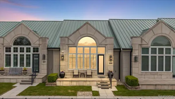 1009 S Washington Avenue S #3, RoyalOak, MI 48067