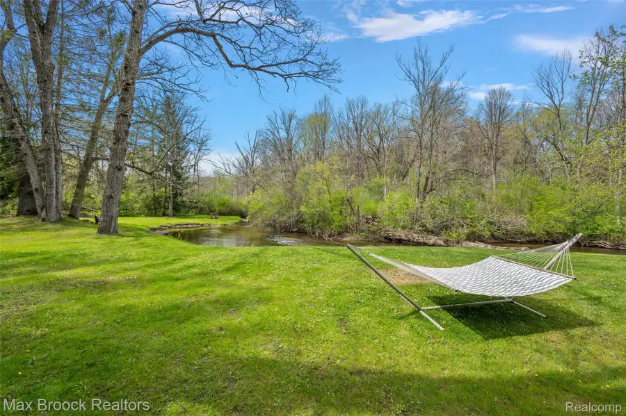 3900 S Ellamae Road, Oakland, MI 48363 - #2