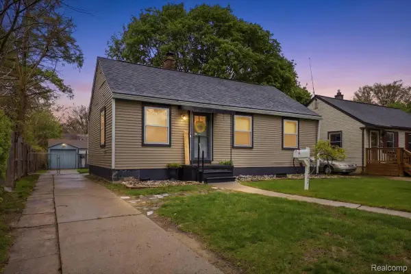 1602 Ferris Avenue, RoyalOak, MI 48067