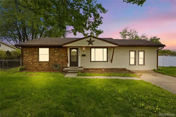 18210 Winwood Avenue, Brownstown, MI 48193