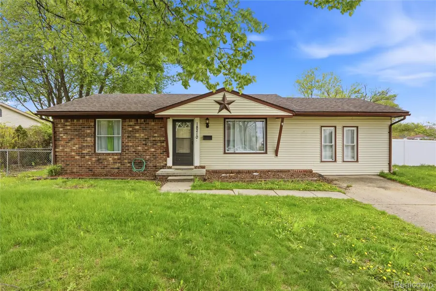 18210 Winwood Avenue, Brownstown, MI 48193 - #2