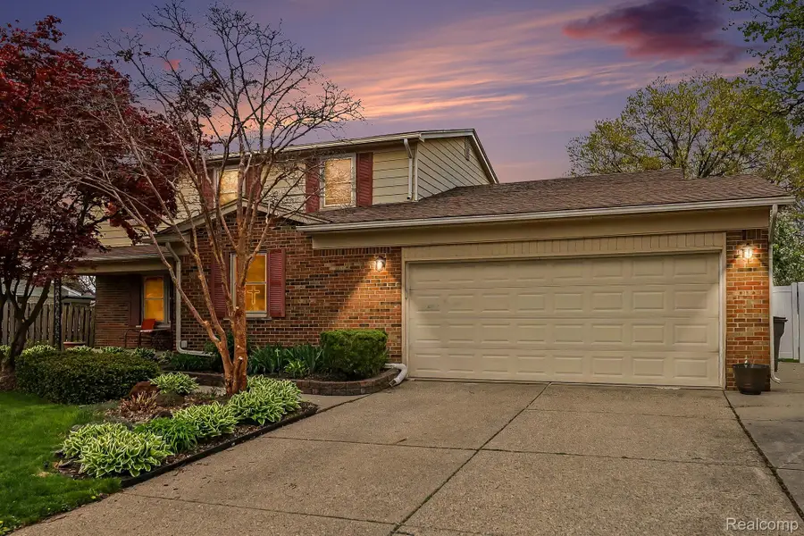 40270 Sara Rose Drive, Clinton, MI 48038 - #2