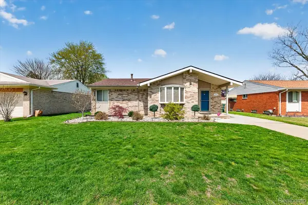 23712 Cedar Ridge Drive, Romulus, MI 48174