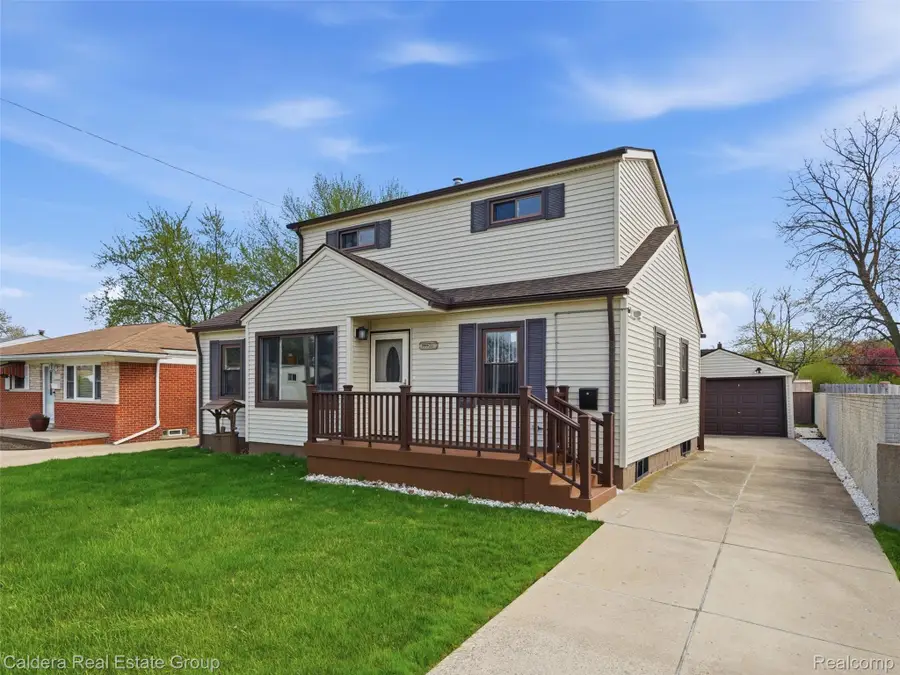 22200 Avon Street, Saint Clair Shores, MI 48082 - #2