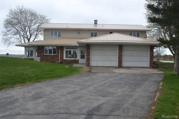 2216 E Bay Ridge Drive, AuGres, MI 48703