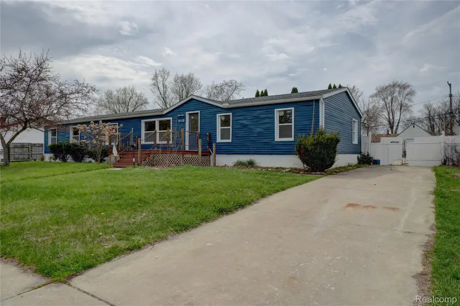 5112 Princess Street, Dearborn Heights, MI 48125 - #2
