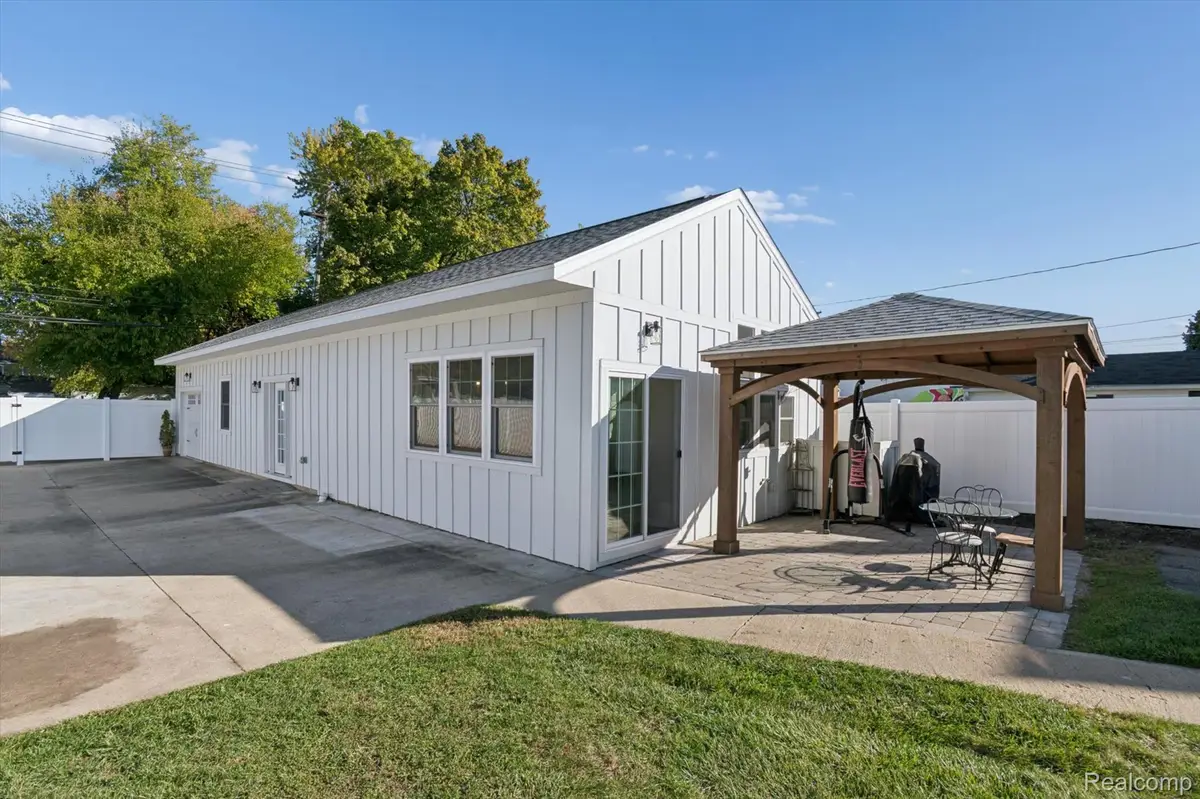 129 South Street, Belleville, MI 48111 - #1