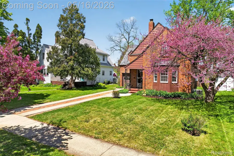 1817 Montclair Avenue, Flint, MI 48503 - #2