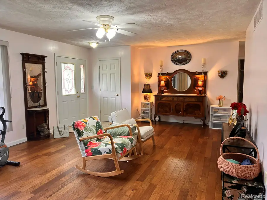 320 Roller Way, Mayville, MI 48744 - #2