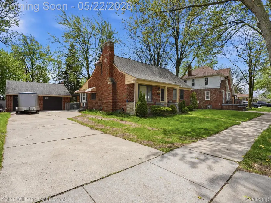 18048 Elizabeth Street, Roseville, MI 48066 - #2