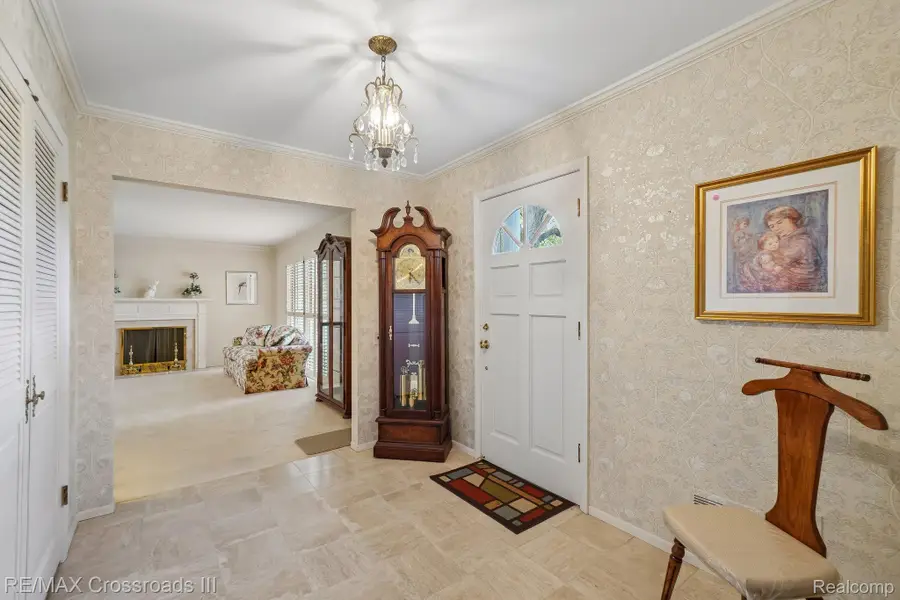 4142 Waterwheel Lane, Bloomfield, MI 48302 - #2