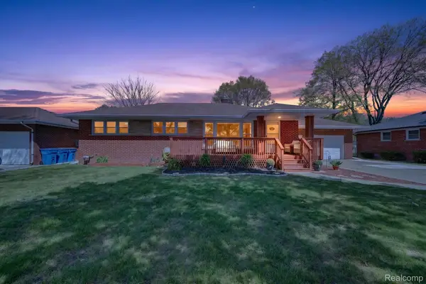24362 Hill Avenue, Warren, MI 48091