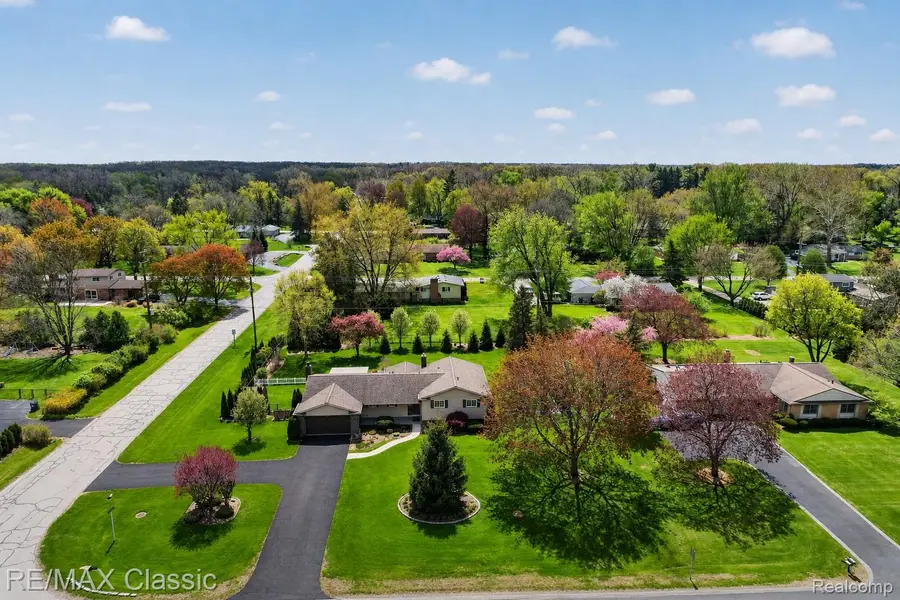3566 South Boulevard, Bloomfield, MI 48304 - #2