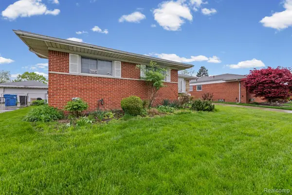 13030 Stamford Avenue, Warren, MI 48089