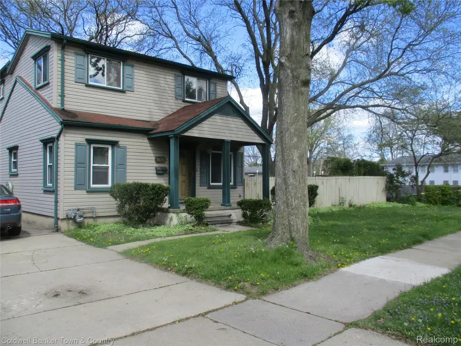 5656 Monroe Street, Dearborn Heights, MI 48125 - #2