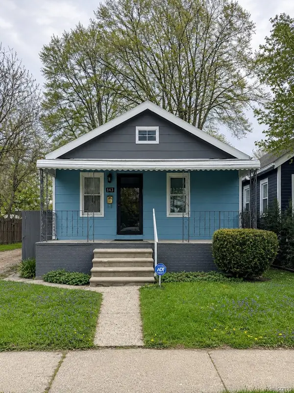 451 W George Avenue, HazelPark, MI 48030