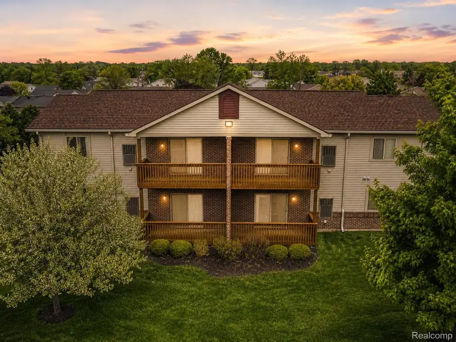 46075 Tallgrass Court, Van Buren, MI 48111 - #2