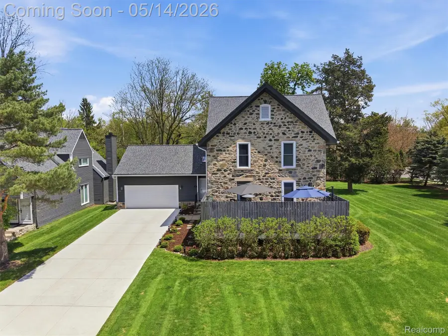 7475 Pinehurst Circle, Bloomfield, MI 48301 - #2