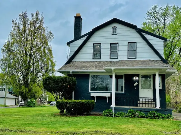 388 Lakewood Street, Detroit, MI 48215