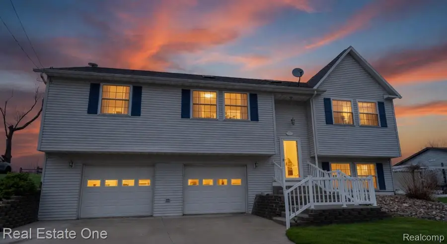 8751 Highland Ave Road, Watervliet, MI 49098 - #2
