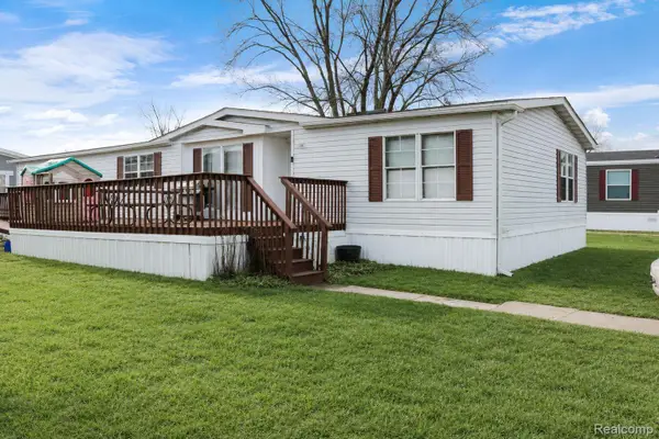 29193 Hazelwood, FlatRock, MI 48134