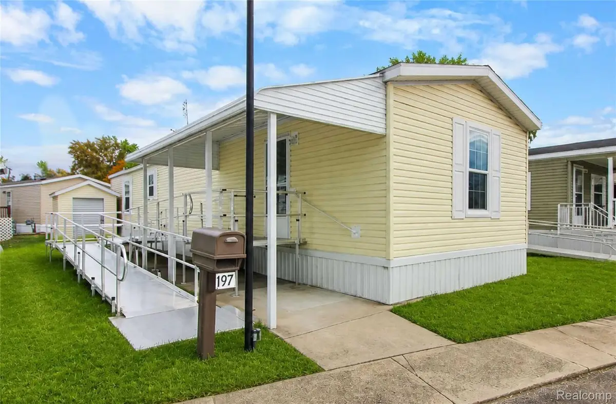 197 Jay Street, Dearborn Heights, MI 48127 - #1