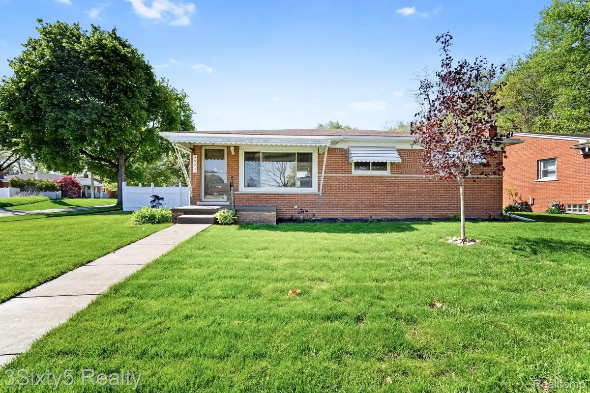 3901 Marian Drive, Trenton, MI 48183 - #1