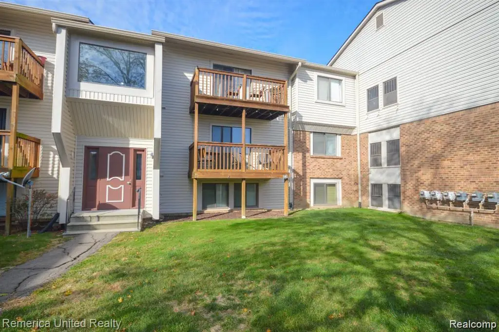 30074 W 12 Mile Road #114, Farmington Hills, MI 48334 - #1