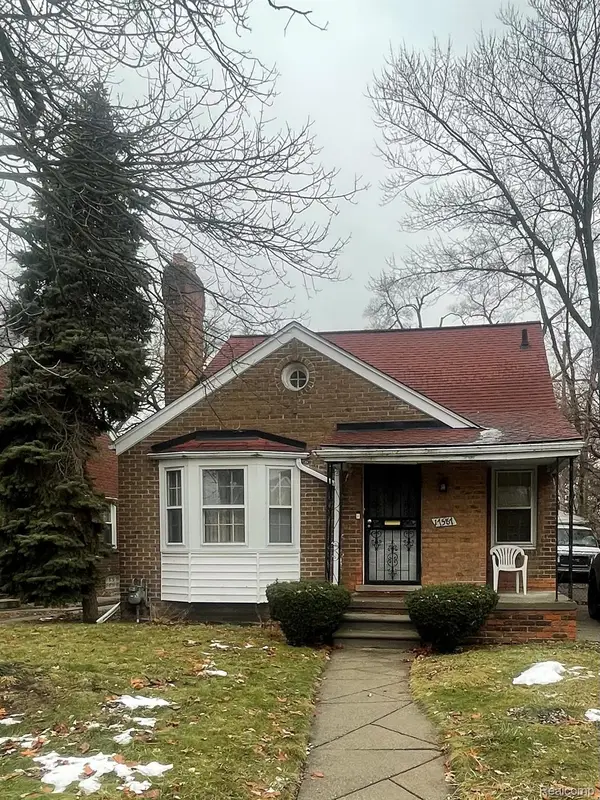 17587 Strathmoor Street, Detroit, MI 48235