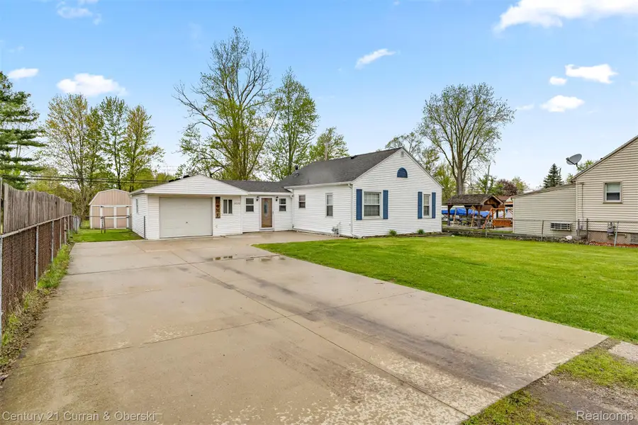 24628 Woodland Drive, Brownstown, MI 48134 - #2