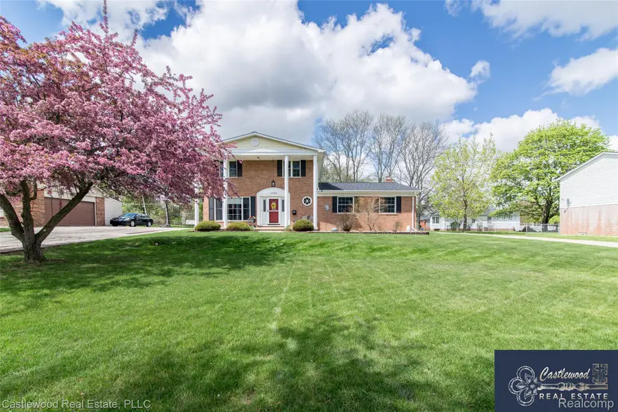 12858 Croftshire Drive, Grand Blanc, MI 48439 - #2
