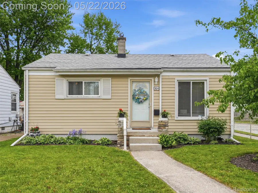 504 E Hudson Avenue, Madison Heights, MI 48071 - #2