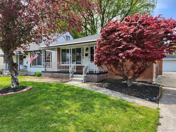 24593 Rosalind Avenue, Eastpointe, MI 48021