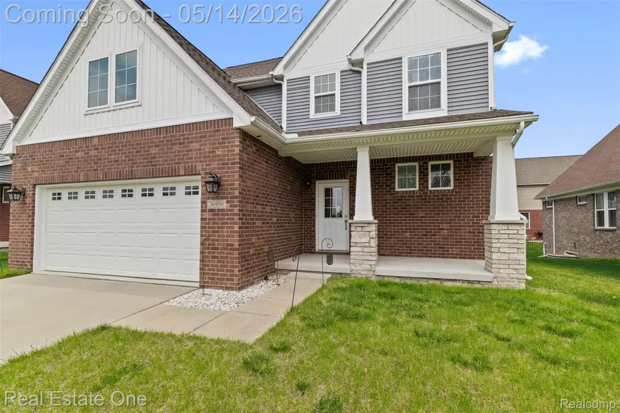 36950 Everett Drive, Westland, MI 48185 - #2