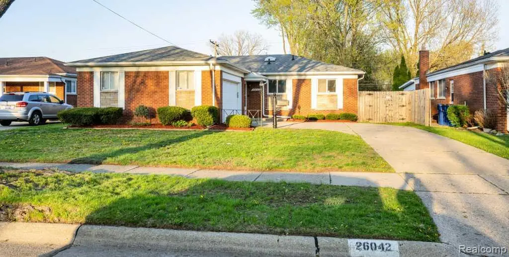 26042 Dover Avenue, Warren, MI 48089 - #1