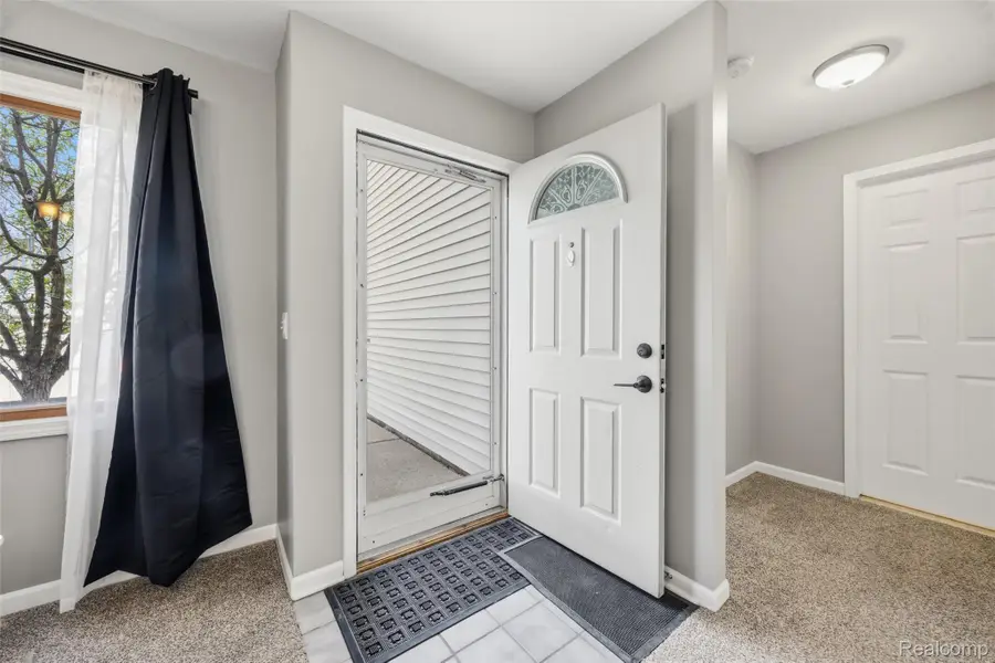 47 Rosebud Lane, Mount Clemens, MI 48043 - #3