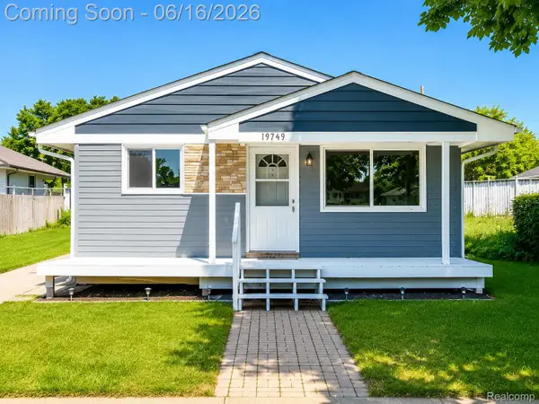 19749 Broadacres Street, ClintonTownship, MI 48035