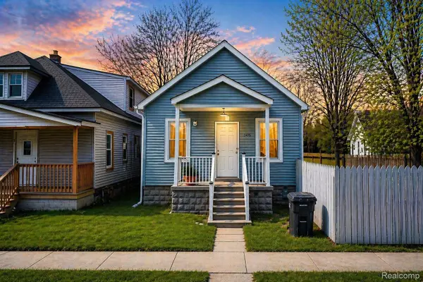 2415 Mclean Street, Hamtramck, MI 48212