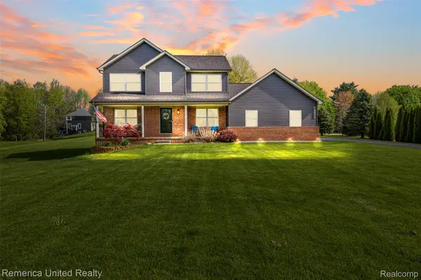 2558 Clivedon Road, Howell, MI 48843