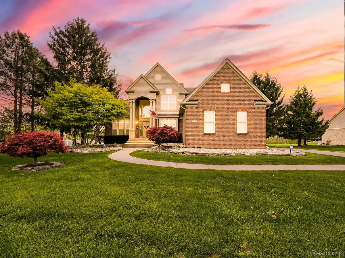 5221 Sandlewood Drive, Commerce Township, MI 48382 - #1