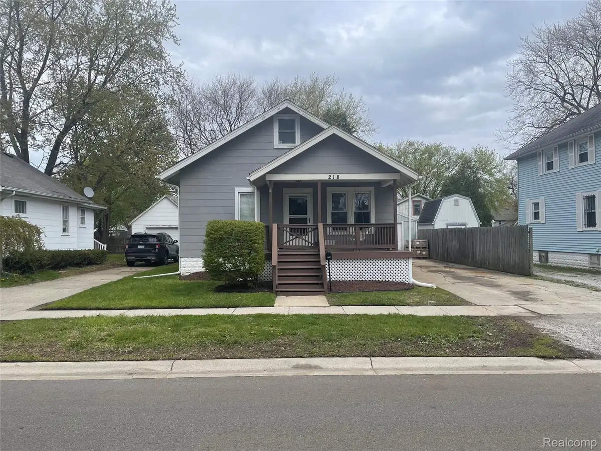218 16th Street, Port Huron, MI 48060 - #1