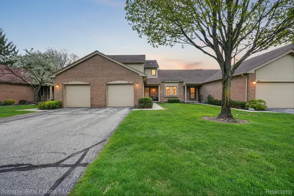 537 Tennyson, RochesterHills, MI 48307
